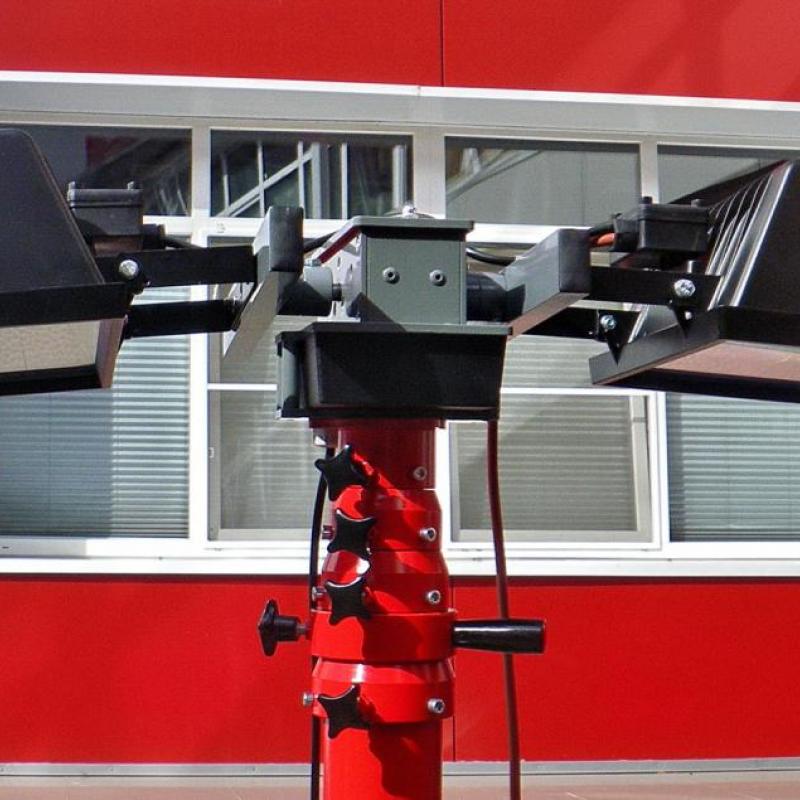 Поворотная головка для прожекторов